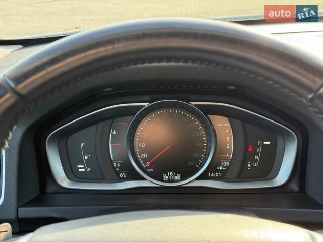 Белый Вольво B60, объемом двигателя 2 л и пробегом 251 тыс. км за 14299 $, фото 54 на Automoto.ua