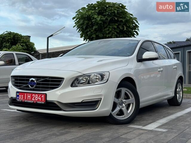 Белый Вольво B60, объемом двигателя 2 л и пробегом 260 тыс. км за 12550 $, фото 12 на Automoto.ua