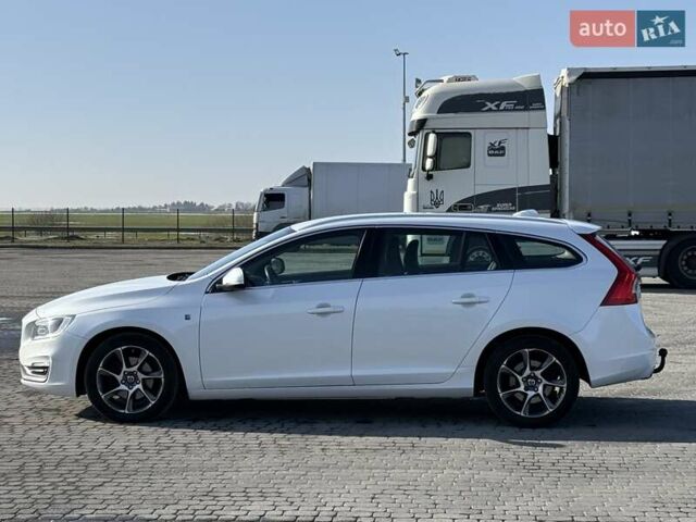 Белый Вольво B60, объемом двигателя 2 л и пробегом 251 тыс. км за 14299 $, фото 10 на Automoto.ua