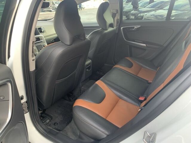 Білий Вольво B60, об'ємом двигуна 2.5 л та пробігом 150 тис. км за 17500 $, фото 11 на Automoto.ua