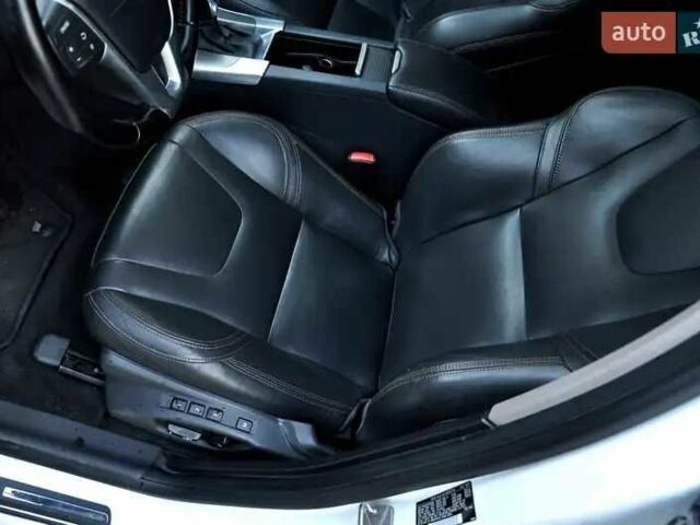 Белый Вольво B60, объемом двигателя 2.5 л и пробегом 161 тыс. км за 13999 $, фото 13 на Automoto.ua