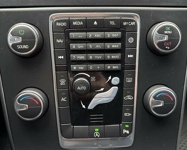 Белый Вольво B60, объемом двигателя 1.97 л и пробегом 243 тыс. км за 15800 $, фото 23 на Automoto.ua