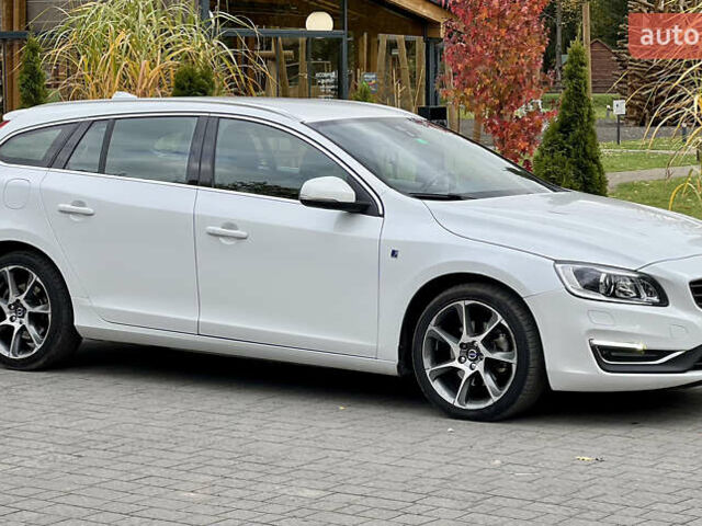 Вольво B60 2016 в Луцке на Automoto.ua Белый Вольво B60, объемом двигателя 2 л и пробегом 243 тыс. км за 15790 $, фото 10 на Automoto.ua
