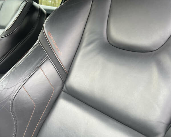 Вольво B60 2016 в Луцке на Automoto.ua Белый Вольво B60, объемом двигателя 2 л и пробегом 243 тыс. км за 15790 $, фото 33 на Automoto.ua