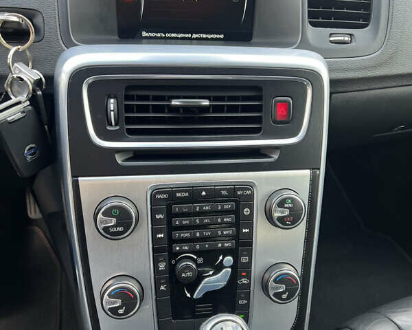 Вольво B60 2016 в Луцке на Automoto.ua Белый Вольво B60, объемом двигателя 2 л и пробегом 243 тыс. км за 15790 $, фото 47 на Automoto.ua