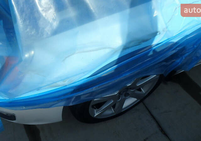 Белый Вольво B60, объемом двигателя 2 л и пробегом 122 тыс. км за 7500 $, фото 17 на Automoto.ua