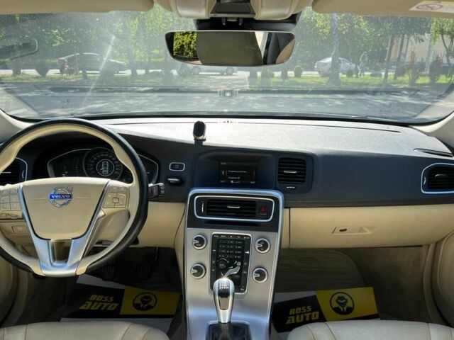 Білий Вольво B60, об'ємом двигуна 2 л та пробігом 261 тис. км за 14290 $, фото 10 на Automoto.ua