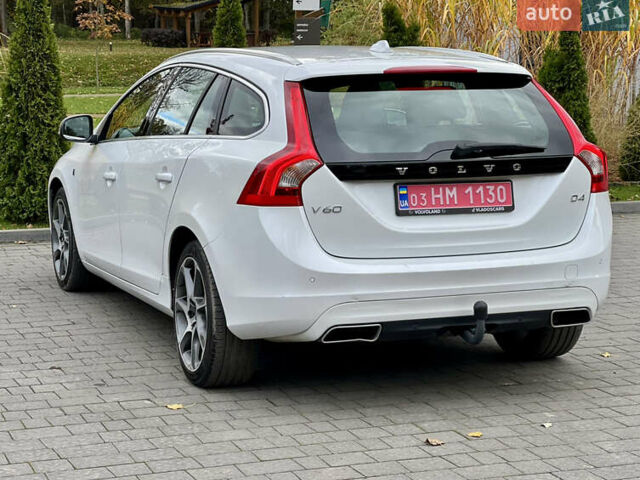 Вольво B60 2016 в Луцке на Automoto.ua Белый Вольво B60, объемом двигателя 2 л и пробегом 243 тыс. км за 15790 $, фото 19 на Automoto.ua
