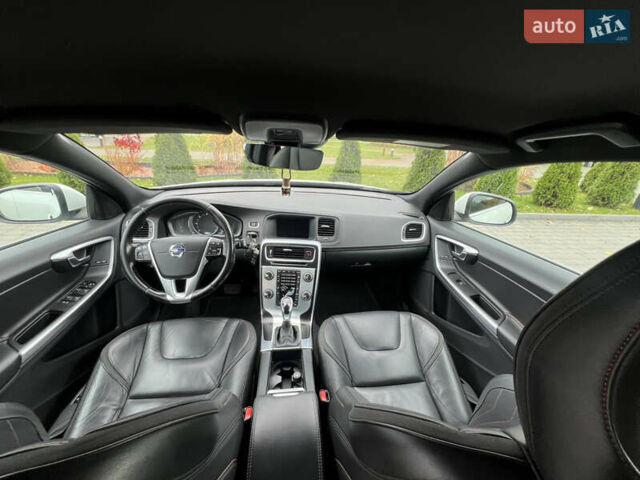 Вольво B60 2016 в Луцке на Automoto.ua Белый Вольво B60, объемом двигателя 2 л и пробегом 243 тыс. км за 15790 $, фото 3 на Automoto.ua