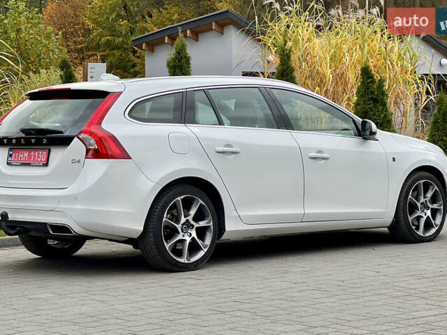 Вольво B60 2016 в Луцке на Automoto.ua Белый Вольво B60, объемом двигателя 2 л и пробегом 243 тыс. км за 15790 $, фото 8 на Automoto.ua