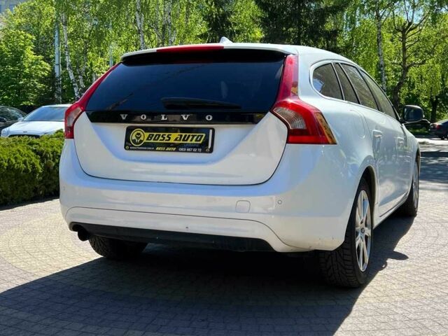 Білий Вольво B60, об'ємом двигуна 2 л та пробігом 261 тис. км за 14290 $, фото 6 на Automoto.ua