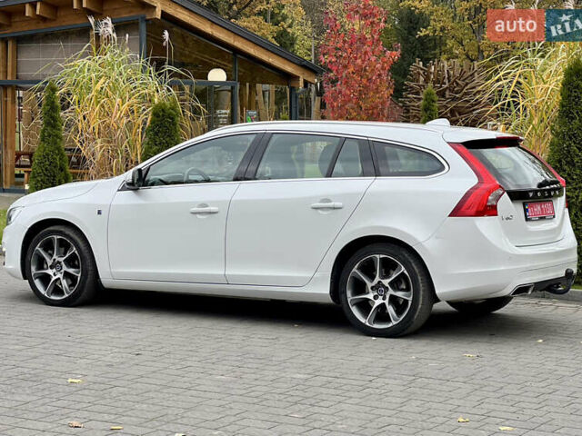 Вольво B60 2016 в Луцке на Automoto.ua Белый Вольво B60, объемом двигателя 2 л и пробегом 243 тыс. км за 15790 $, фото 16 на Automoto.ua