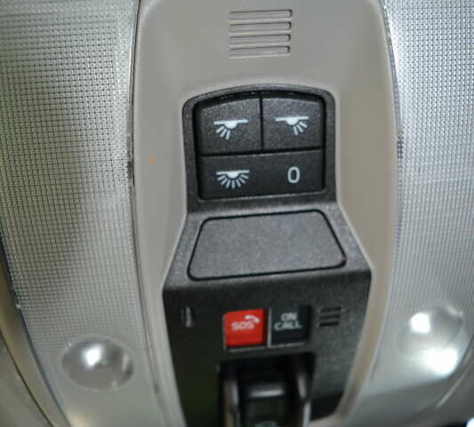 Білий Вольво B60, об'ємом двигуна 1.97 л та пробігом 68 тис. км за 16500 $, фото 31 на Automoto.ua