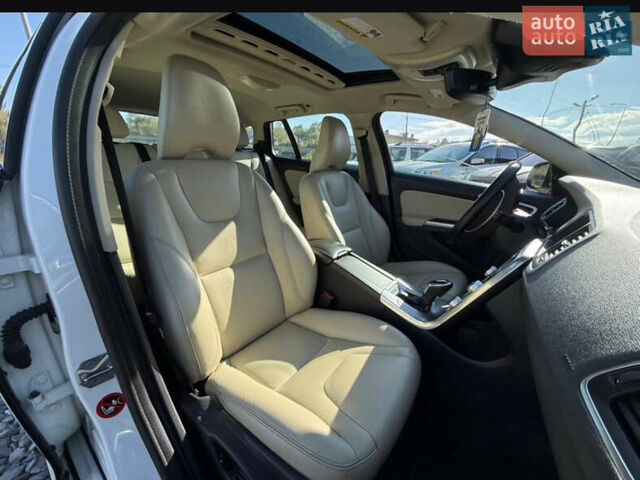 Белый Вольво B60, объемом двигателя 2 л и пробегом 190 тыс. км за 12300 $, фото 29 на Automoto.ua