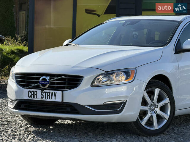 Белый Вольво B60, объемом двигателя 2 л и пробегом 190 тыс. км за 12300 $, фото 6 на Automoto.ua