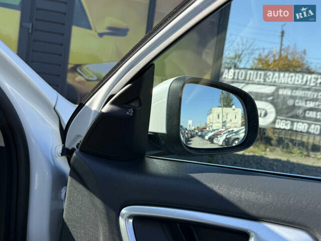 Вольво B60 2017 в Стрые на Automoto.ua Белый Вольво B60, объемом двигателя 2 л и пробегом 190 тыс. км за 12600 $, фото 35 на Automoto.ua