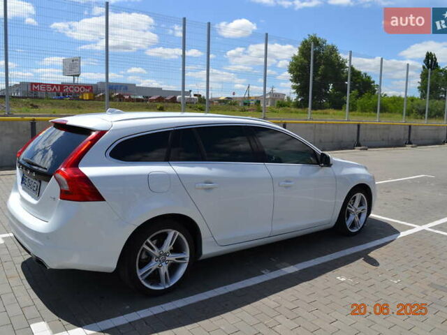 Білий Вольво B60, об'ємом двигуна 1.97 л та пробігом 68 тис. км за 16500 $, фото 8 на Automoto.ua