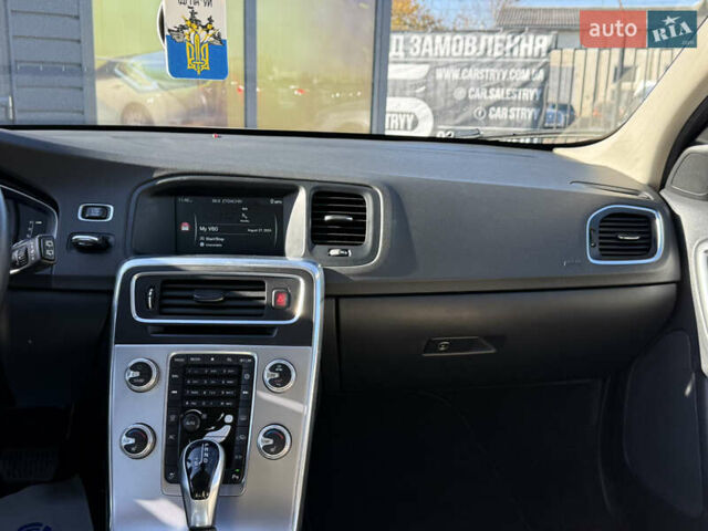 Белый Вольво B60, объемом двигателя 2 л и пробегом 190 тыс. км за 12300 $, фото 39 на Automoto.ua