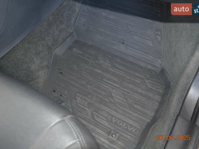 Білий Вольво B60, об'ємом двигуна 1.97 л та пробігом 68 тис. км за 16500 $, фото 18 на Automoto.ua