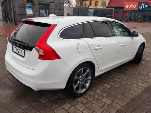 Белый Вольво B60, объемом двигателя 1.99 л и пробегом 209 тыс. км за 14600 $, фото 5 на Automoto.ua