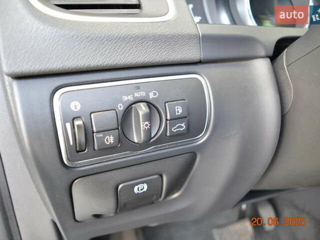 Білий Вольво B60, об'ємом двигуна 1.97 л та пробігом 68 тис. км за 16500 $, фото 24 на Automoto.ua