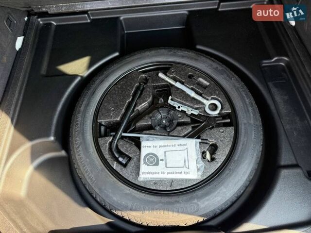 Белый Вольво B60, объемом двигателя 2 л и пробегом 190 тыс. км за 11600 $, фото 12 на Automoto.ua