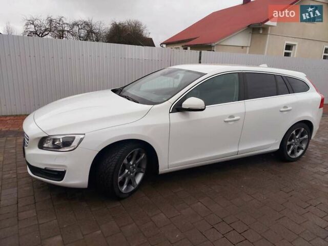 Белый Вольво B60, объемом двигателя 1.99 л и пробегом 209 тыс. км за 14600 $, фото 9 на Automoto.ua