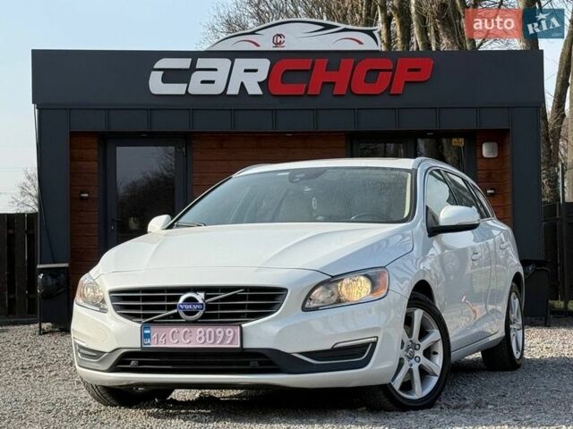 Белый Вольво B60, объемом двигателя 2 л и пробегом 190 тыс. км за 11600 $, фото 1 на Automoto.ua
