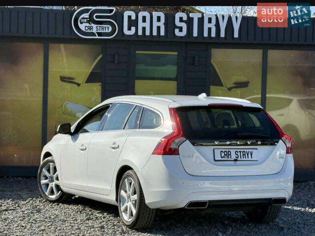 Белый Вольво B60, объемом двигателя 2 л и пробегом 190 тыс. км за 12300 $, фото 23 на Automoto.ua