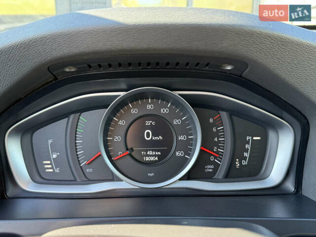 Белый Вольво B60, объемом двигателя 2 л и пробегом 190 тыс. км за 12300 $, фото 54 на Automoto.ua