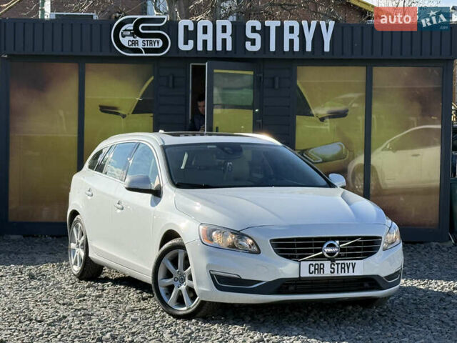 Белый Вольво B60, объемом двигателя 2 л и пробегом 190 тыс. км за 12300 $, фото 1 на Automoto.ua