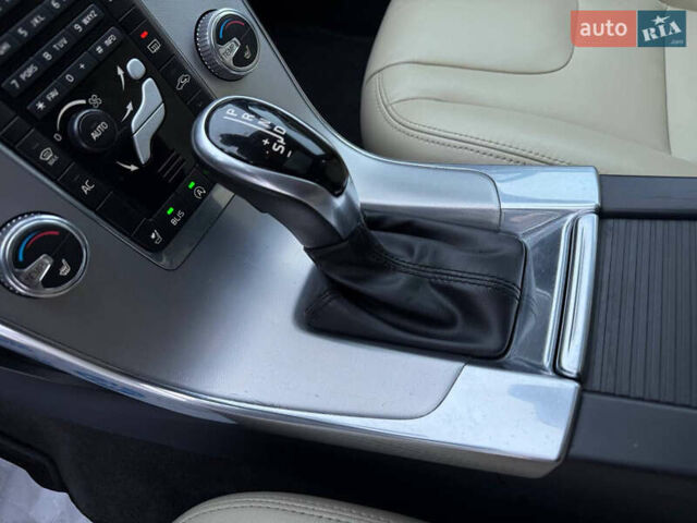 Білий Вольво B60, об'ємом двигуна 2 л та пробігом 192 тис. км за 12200 $, фото 37 на Automoto.ua