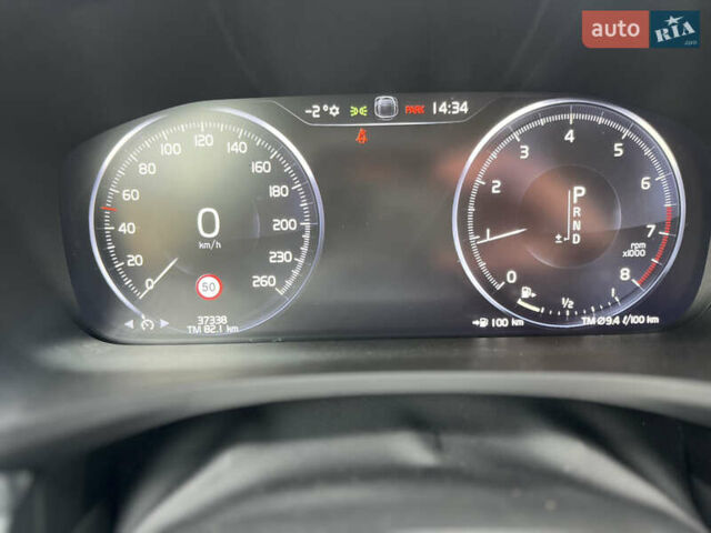 Белый Вольво B60, объемом двигателя 1.97 л и пробегом 37 тыс. км за 33000 $, фото 14 на Automoto.ua