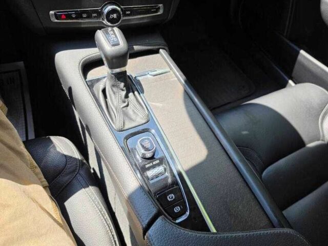 Білий Вольво B60, об'ємом двигуна 2 л та пробігом 36 тис. км за 7521 $, фото 7 на Automoto.ua