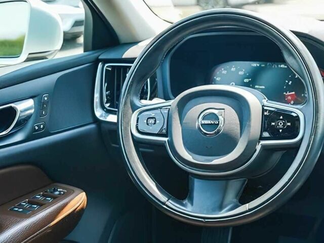 Білий Вольво B60, об'ємом двигуна 2 л та пробігом 34 тис. км за 14900 $, фото 9 на Automoto.ua