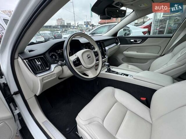 Белый Вольво B60, объемом двигателя 1.97 л и пробегом 61 тыс. км за 29990 $, фото 16 на Automoto.ua