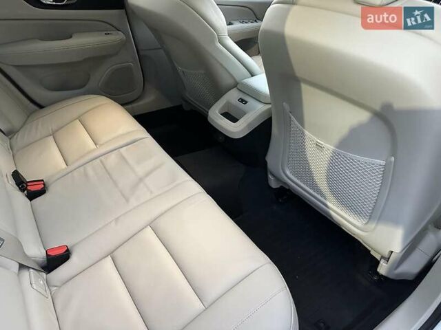 Белый Вольво B60, объемом двигателя 2 л и пробегом 30 тыс. км за 32300 $, фото 11 на Automoto.ua