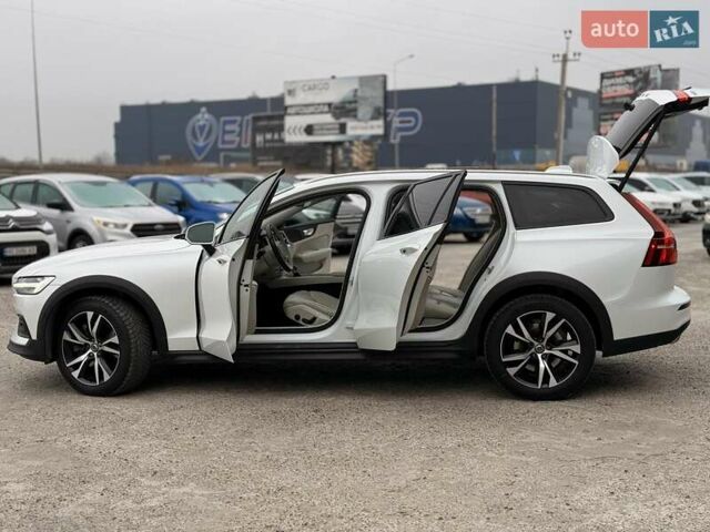 Белый Вольво B60, объемом двигателя 2 л и пробегом 30 тыс. км за 32250 $, фото 32 на Automoto.ua