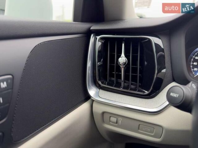 Белый Вольво B60, объемом двигателя 2 л и пробегом 30 тыс. км за 32250 $, фото 24 на Automoto.ua