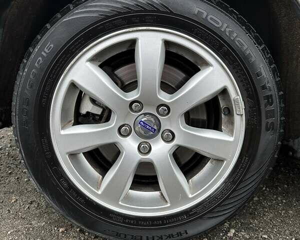 Бежевый Вольво B60, объемом двигателя 1.6 л и пробегом 215 тыс. км за 9700 $, фото 6 на Automoto.ua