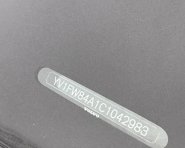 Бежевый Вольво B60, объемом двигателя 1.6 л и пробегом 215 тыс. км за 9700 $, фото 38 на Automoto.ua