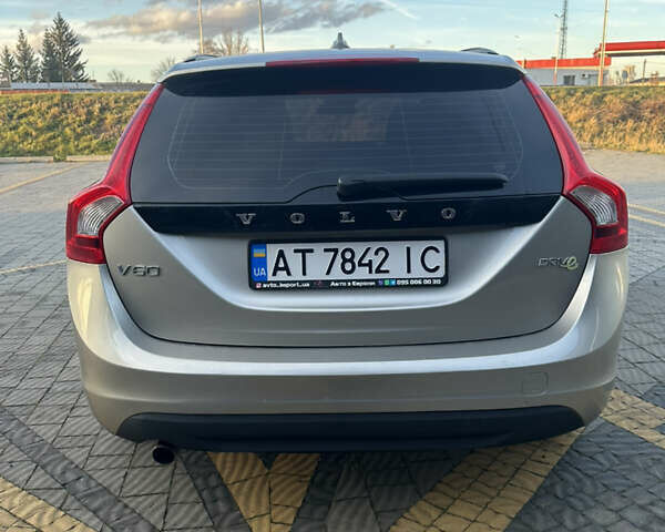 Бежевий Вольво B60, об'ємом двигуна 1.56 л та пробігом 255 тис. км за 8550 $, фото 3 на Automoto.ua