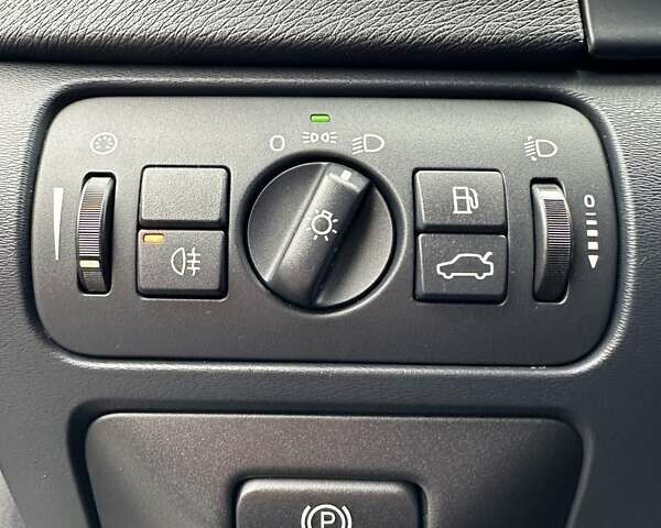 Бежевый Вольво B60, объемом двигателя 1.6 л и пробегом 215 тыс. км за 10300 $, фото 27 на Automoto.ua