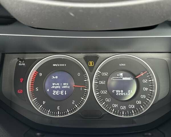 Бежевый Вольво B60, объемом двигателя 1.6 л и пробегом 215 тыс. км за 10300 $, фото 31 на Automoto.ua