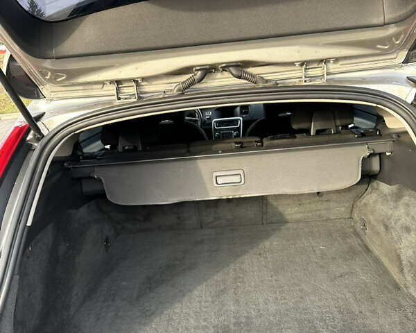 Бежевий Вольво B60, об'ємом двигуна 1.56 л та пробігом 255 тис. км за 9300 $, фото 16 на Automoto.ua