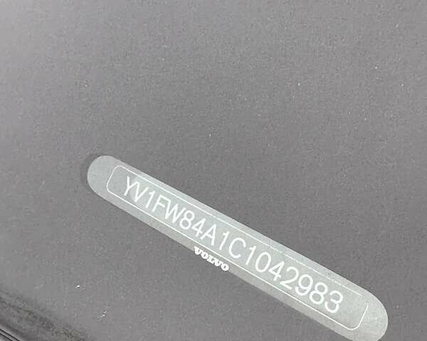 Бежевый Вольво B60, объемом двигателя 1.6 л и пробегом 215 тыс. км за 10300 $, фото 38 на Automoto.ua