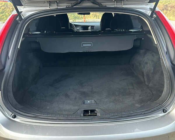 Бежевий Вольво B60, об'ємом двигуна 1.56 л та пробігом 255 тис. км за 8550 $, фото 16 на Automoto.ua