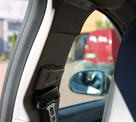 Бежевий Вольво B60, об'ємом двигуна 1.56 л та пробігом 203 тис. км за 9700 $, фото 32 на Automoto.ua