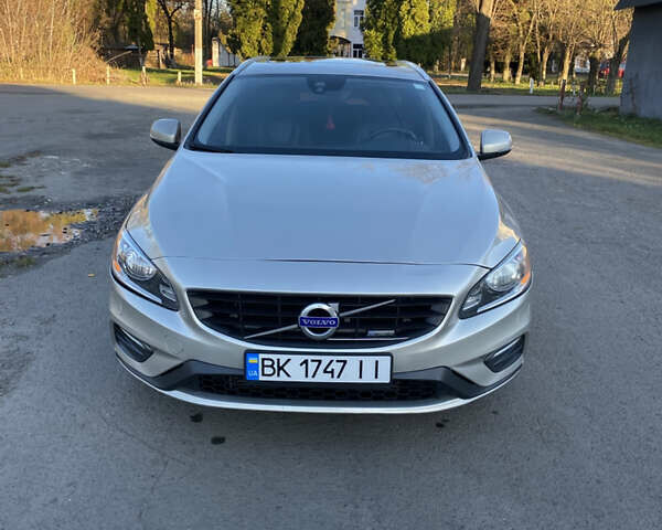 Вольво B60 2016 у Львові на Automoto.ua Бежевий Вольво B60, об'ємом двигуна 1.97 л та пробігом 158 тис. км за 13500 $, фото 3 на Automoto.ua