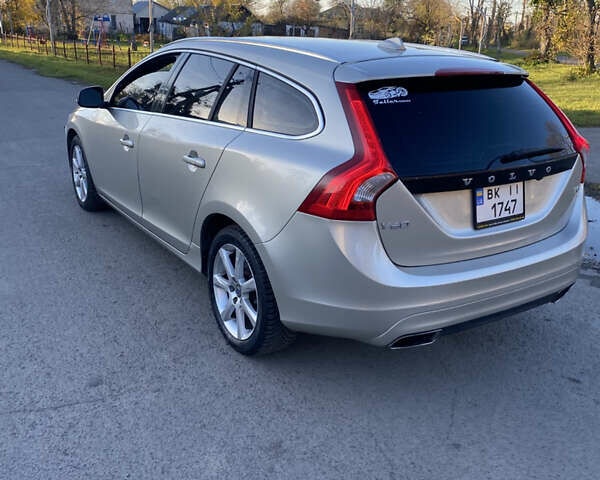 Вольво B60 2016 у Львові на Automoto.ua Бежевий Вольво B60, об'ємом двигуна 1.97 л та пробігом 158 тис. км за 13500 $, фото 11 на Automoto.ua